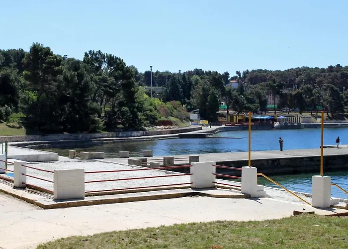 With Wifi - 13822 Pula